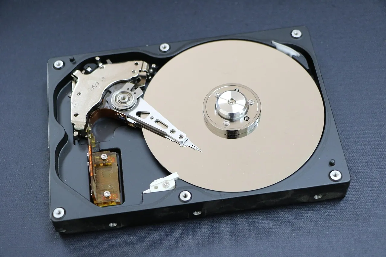 Hard disk, hard disk drive, secondary memory