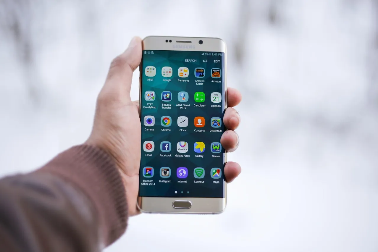 Samsung, smartphone, hand