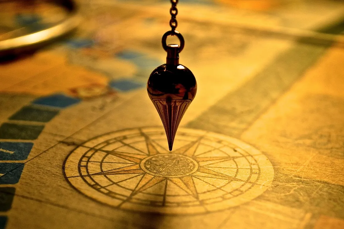 Pendulum, map, navigation