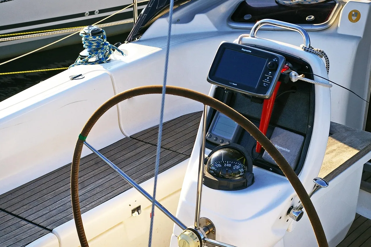 Sailboat, steering wheel, control