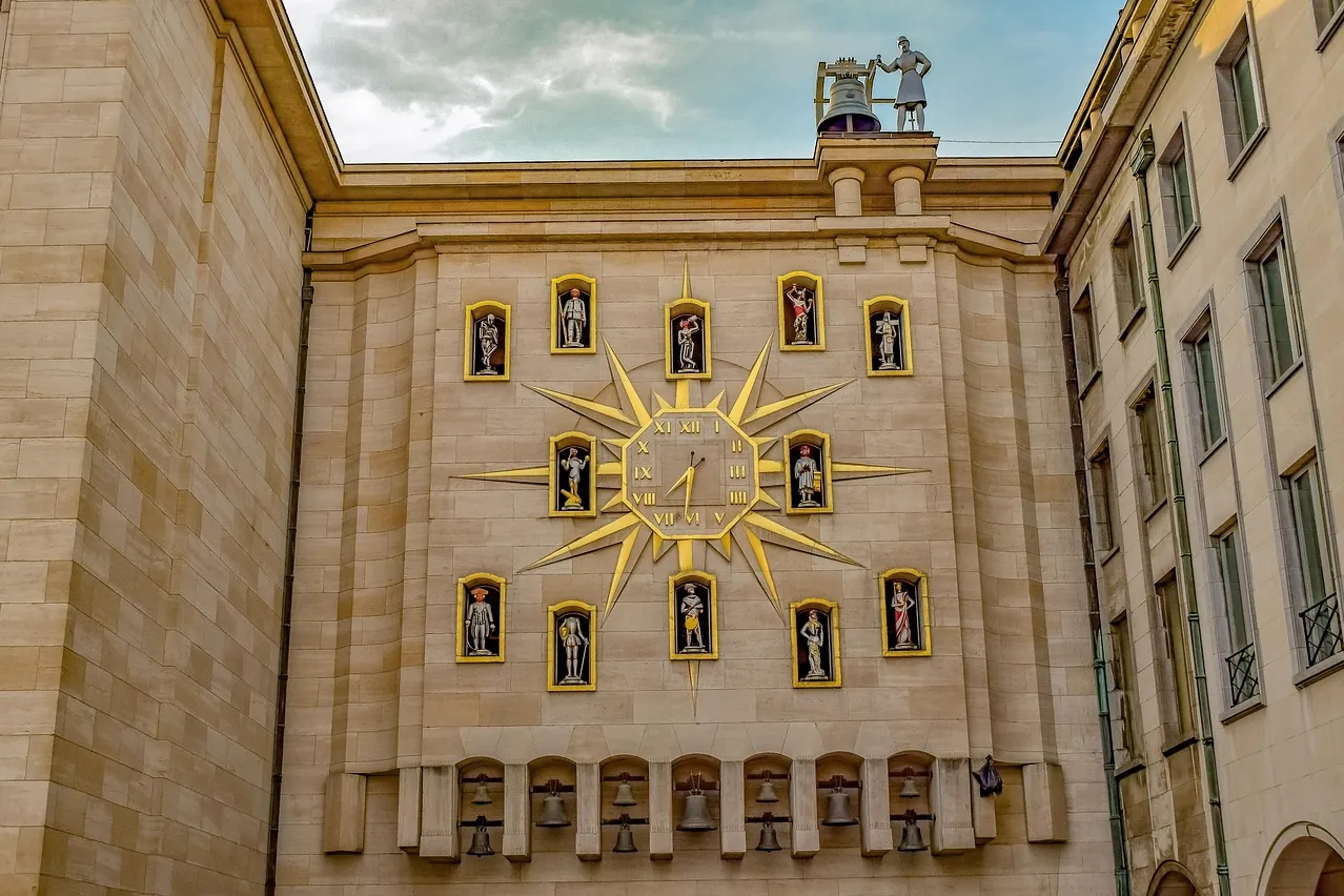 Clock, wall, time
