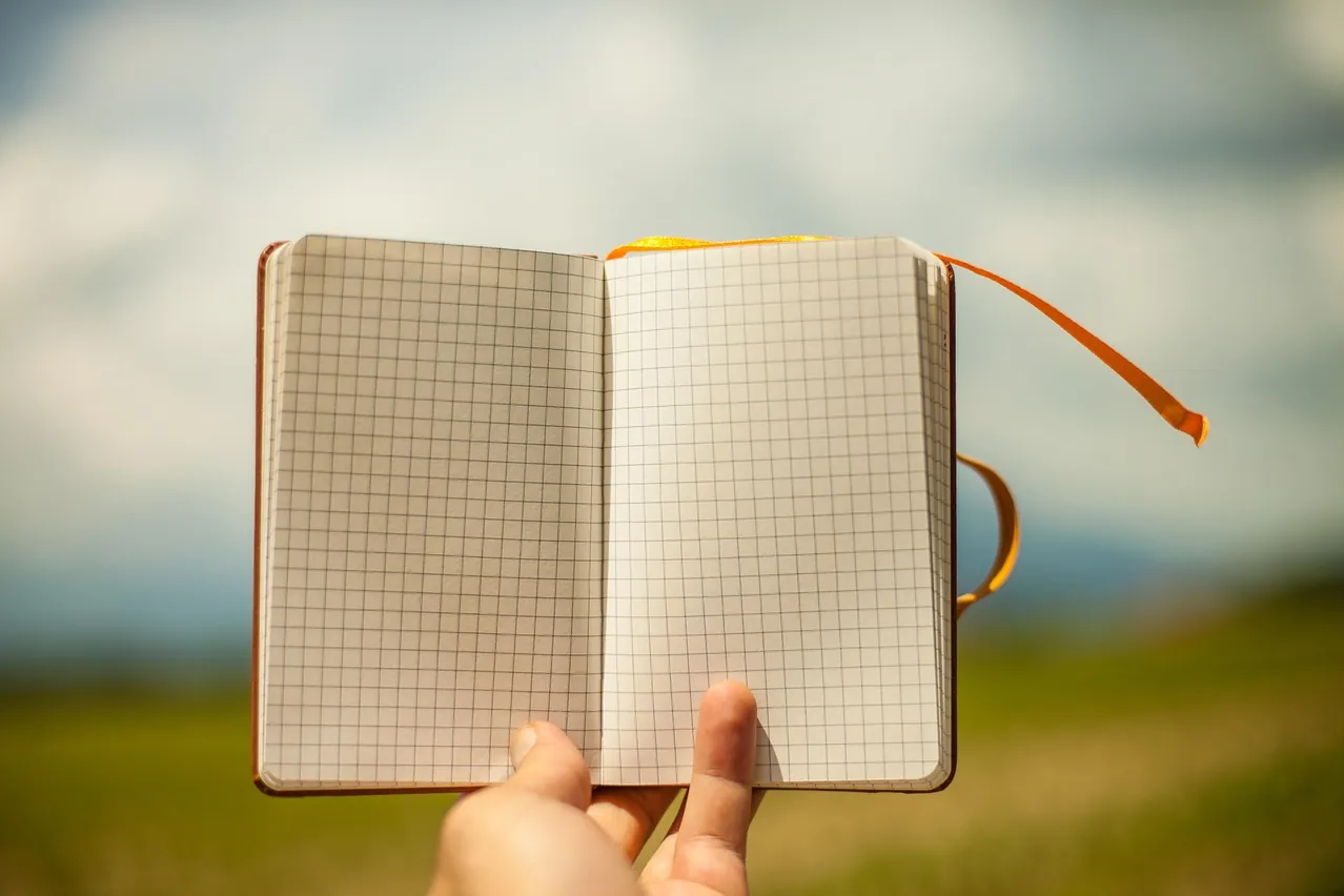 Notepad, hand, hold