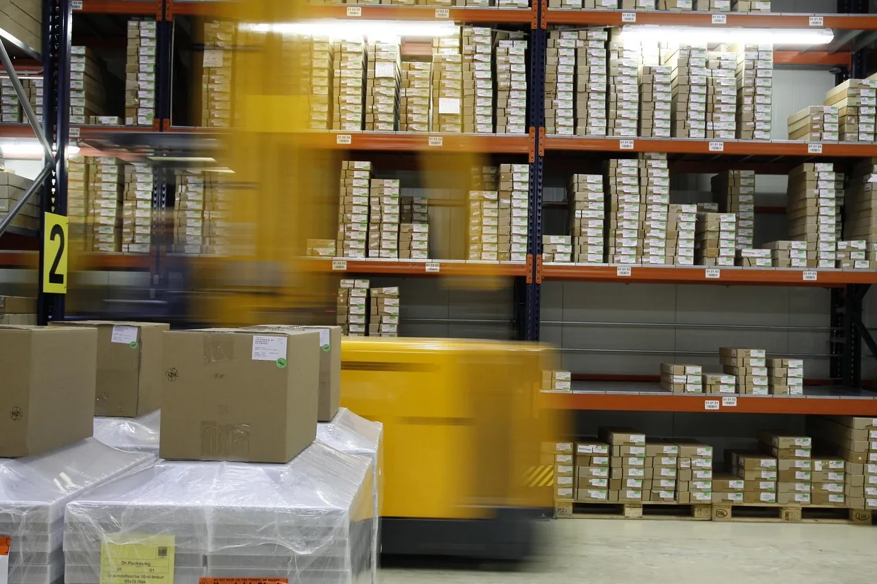 High level rack, warehouse, range