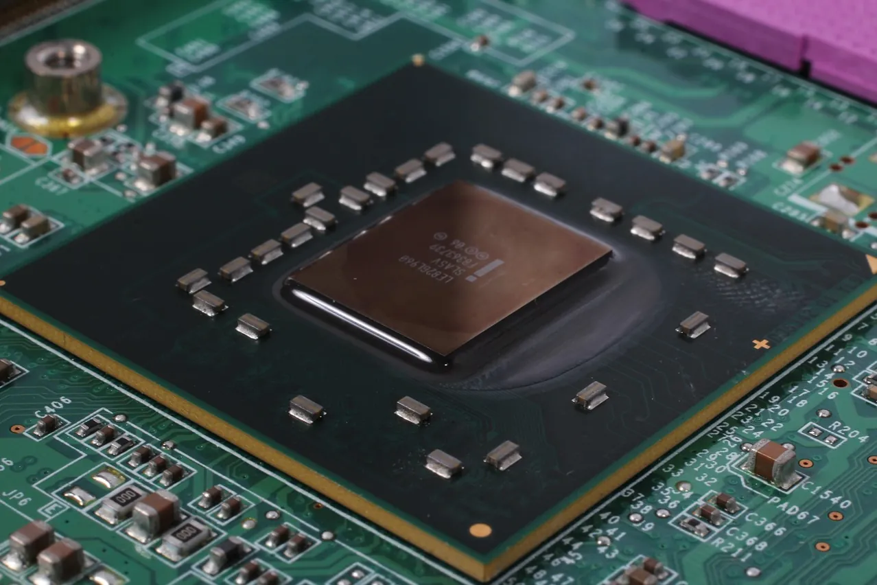 Electronics, processor, technology