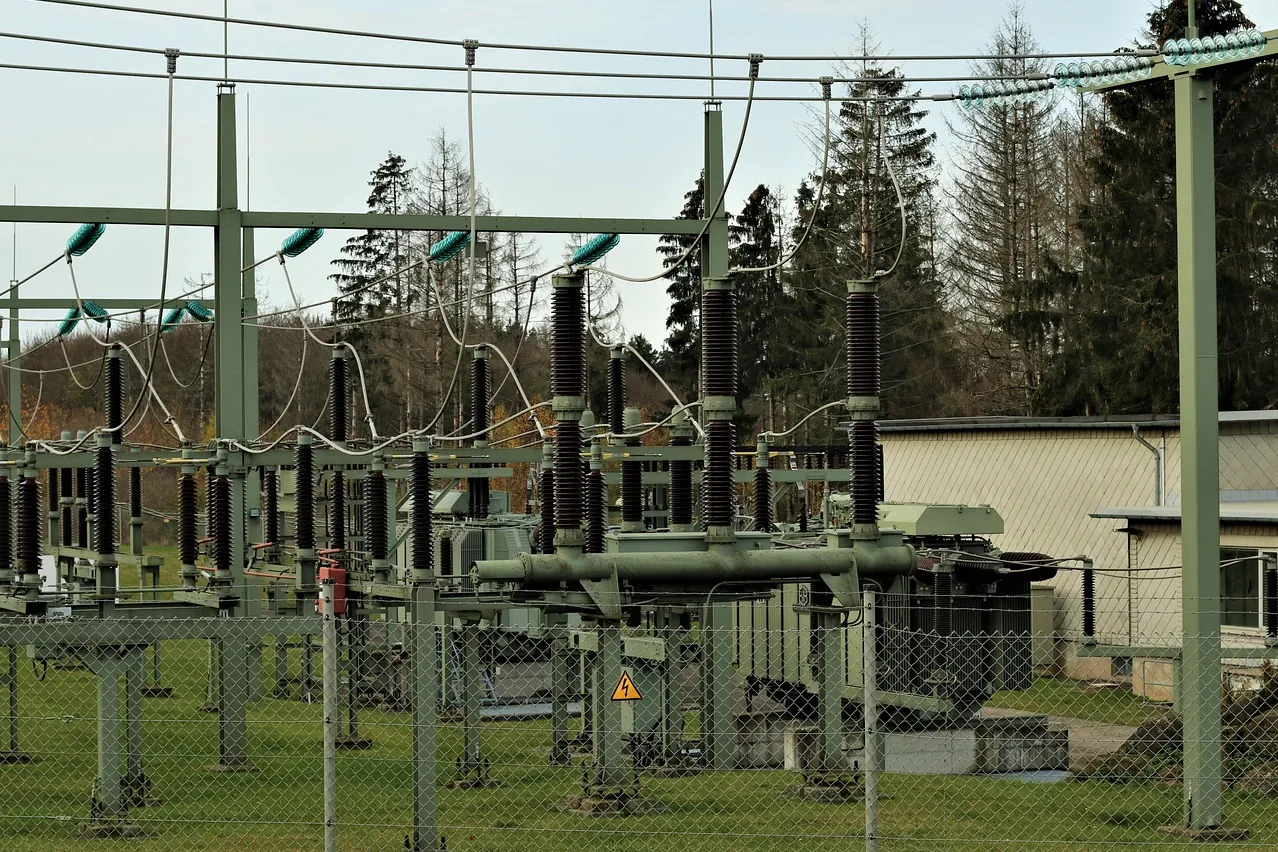 Transformer, power supply, connection