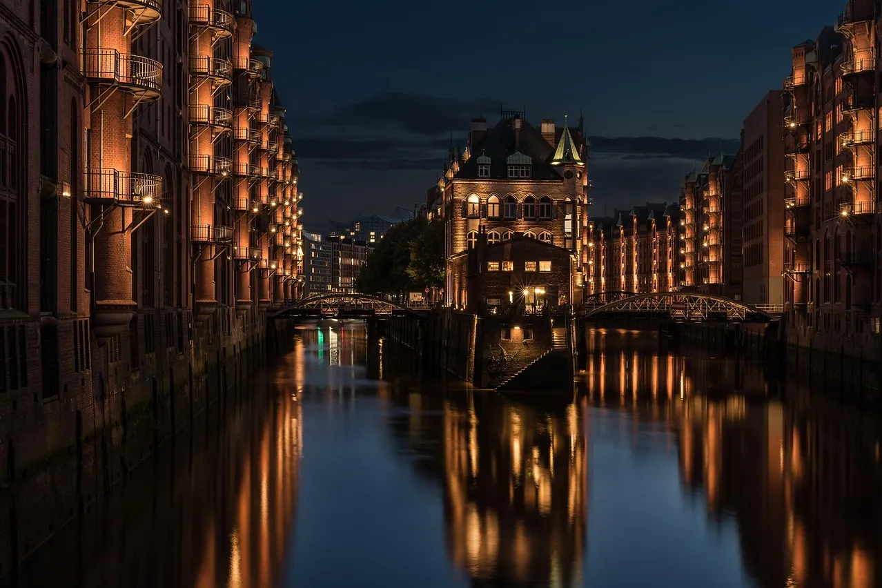 Building, warehouse, bridge