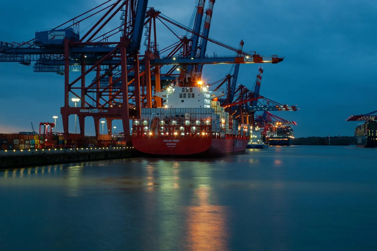 Container port, container ship, container