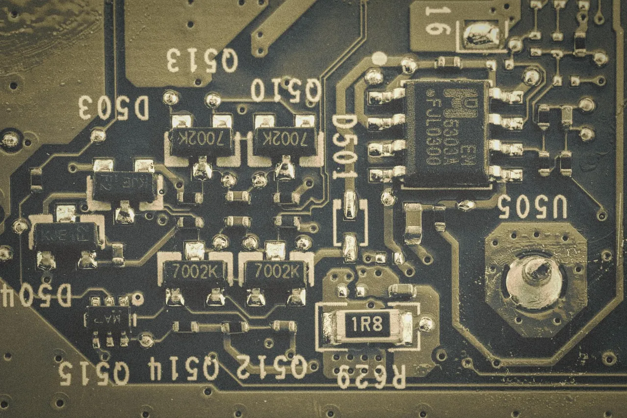 Printed circuit board, circuit board, electronics