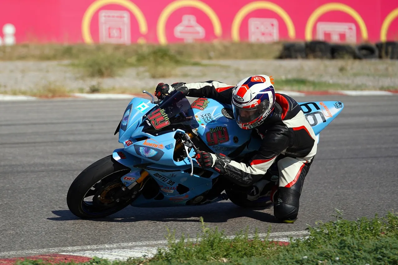 Race, motorcycle, batu kajang racing team